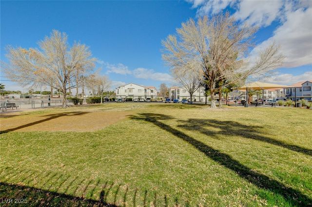 3318 North DECATUR Boulevard 1061, Las Vegas, NV 89032