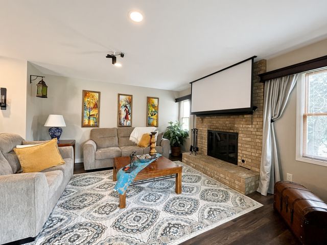 4 River Bend Road, Montgomery, IL 60538