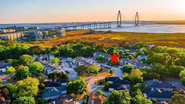 266 Alexandra Drive 11, Mount Pleasant, SC 29464