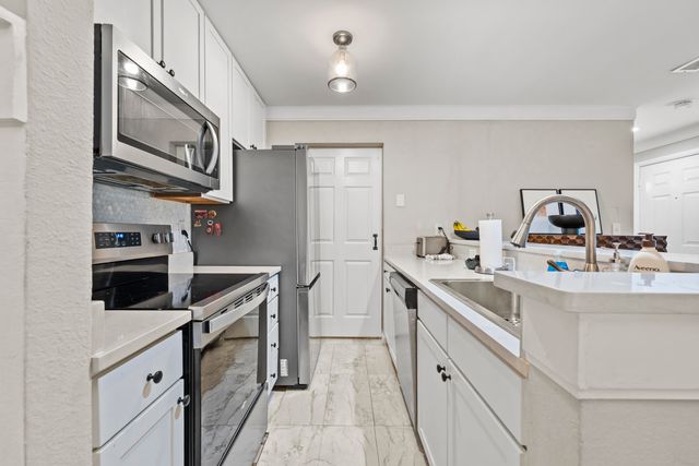 266 Alexandra Drive 11, Mount Pleasant, SC 29464