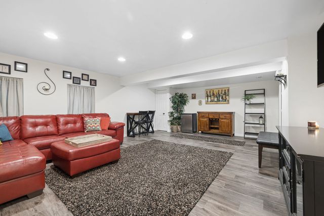8415 Stratford Drive 8415, Tinley Park, IL 60487