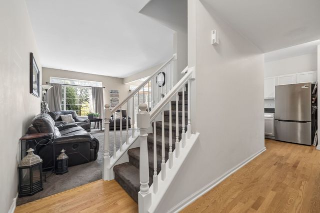 8415 Stratford Drive 8415, Tinley Park, IL 60487