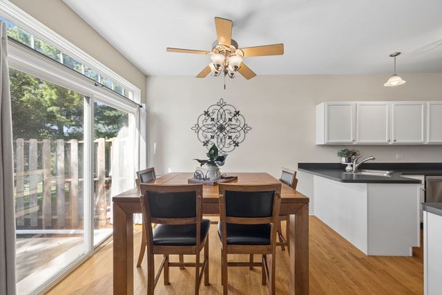 8415 Stratford Drive 8415, Tinley Park, IL 60487