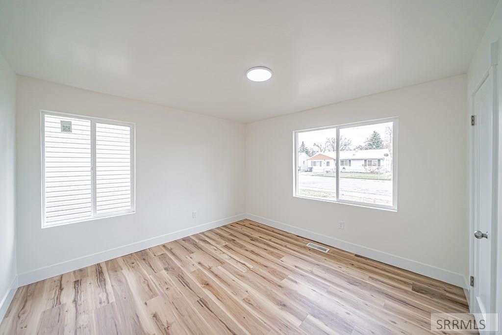 Image 13 of property listing at 201 Alpine Drive, Idaho Falls, ID 83403