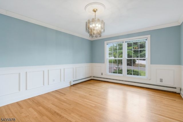 1 Linda Ln, North Plainfield Boro, NJ 07060
