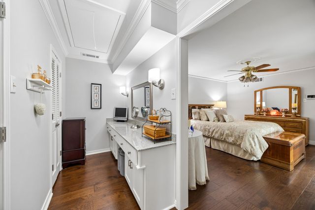 3773 Weeburn Drive, Dallas, TX 75229