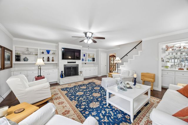 3773 Weeburn Drive, Dallas, TX 75229