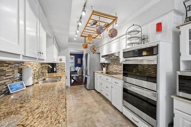 3773 Weeburn Drive, Dallas, TX 75229