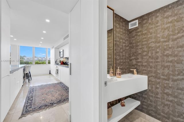 11 Island Ave 411, Miami Beach, FL 33139