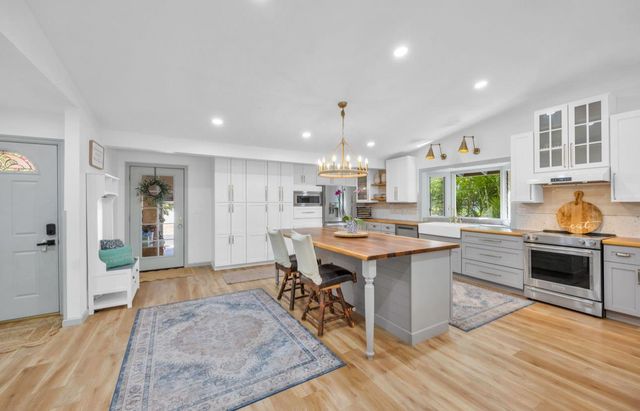 262 Hapakolu Pl, Kihei, HI 96753