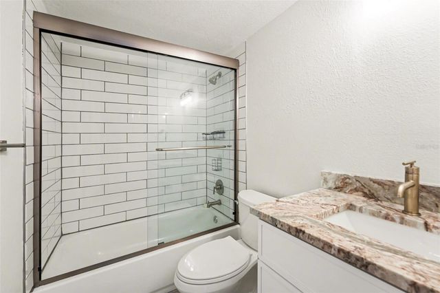 1640 CAPE HOPE AVENUE NE 4, St Petersburg, FL 33702