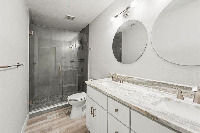 1640 CAPE HOPE AVENUE NE 4, St Petersburg, FL 33702