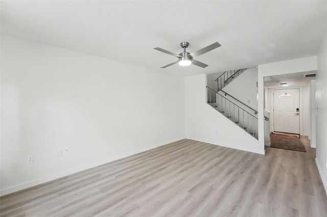 1640 CAPE HOPE AVENUE NE 4, St Petersburg, FL 33702