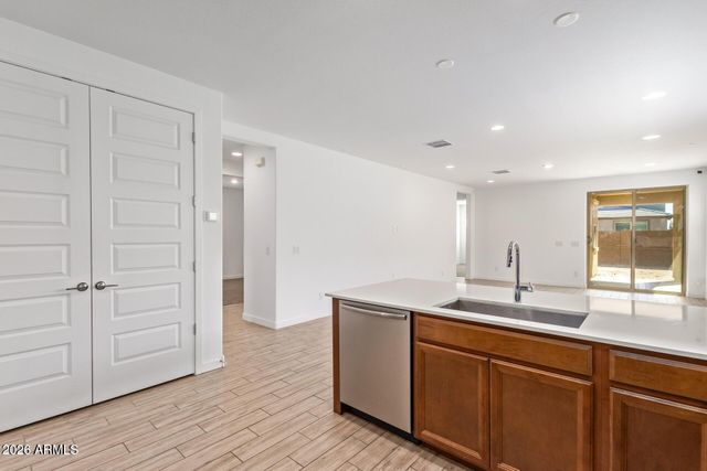 12535 W Kaler Drive, Glendale, AZ 85307