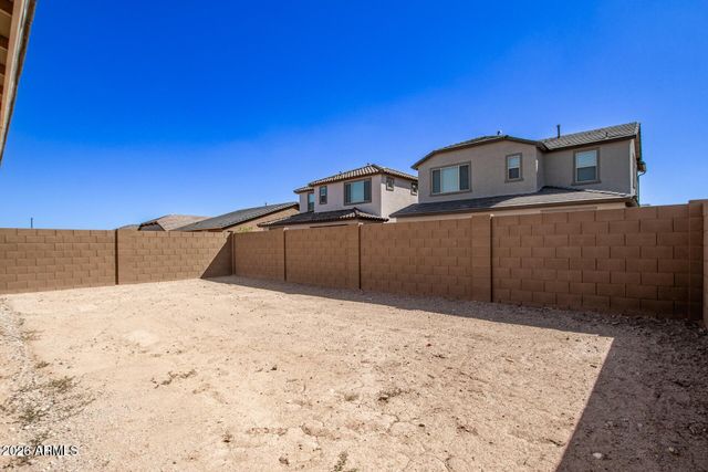 12535 W Kaler Drive, Glendale, AZ 85307