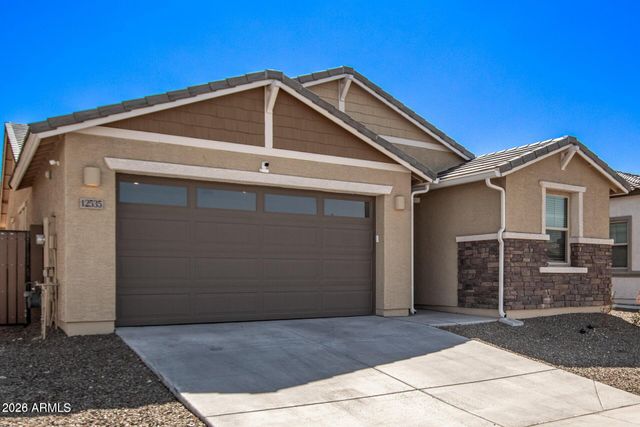 12535 W Kaler Drive, Glendale, AZ 85307