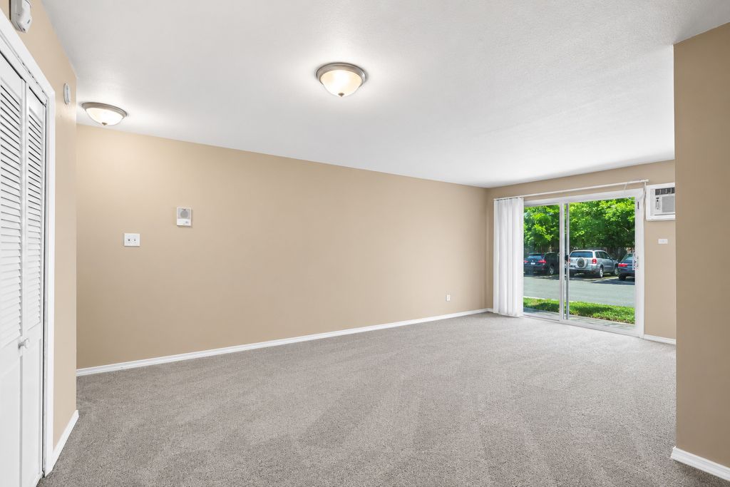 765 GROVE Drive 103, Buffalo Grove, IL 60089 — photo 4