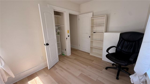 905 JONES STREET, Clearwater, FL 33755