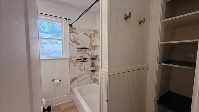 905 JONES STREET, Clearwater, FL 33755