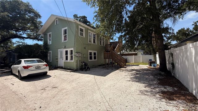 905 JONES STREET, Clearwater, FL 33755