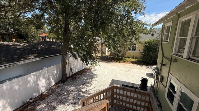 905 JONES STREET, Clearwater, FL 33755