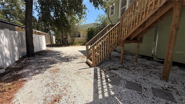 905 JONES STREET, Clearwater, FL 33755