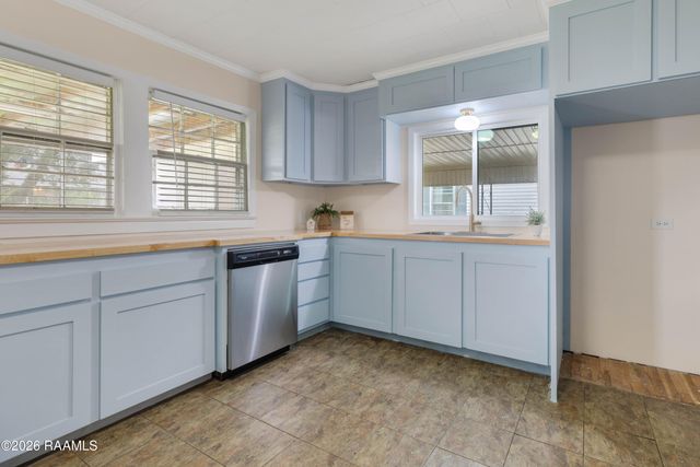 335 Country Club Drive, New Iberia, LA 70563