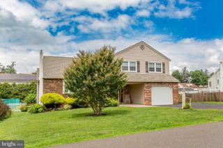 2700 JUNE AVE, Bensalem, PA 19020