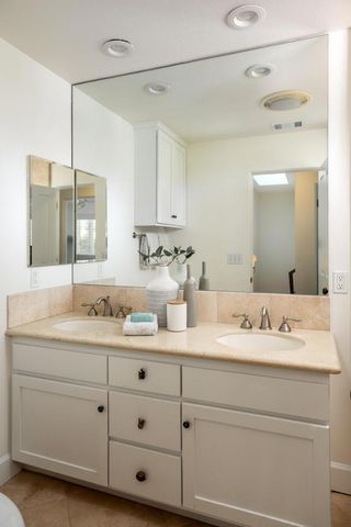 1331 Hoover Street, Menlo Park, CA 94025