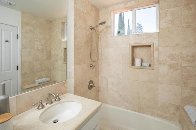 1331 Hoover Street, Menlo Park, CA 94025