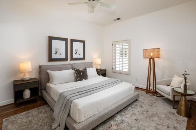 1331 Hoover Street, Menlo Park, CA 94025