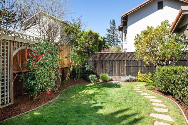 1331 Hoover Street, Menlo Park, CA 94025