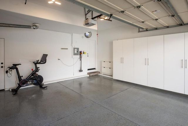 1331 Hoover Street, Menlo Park, CA 94025