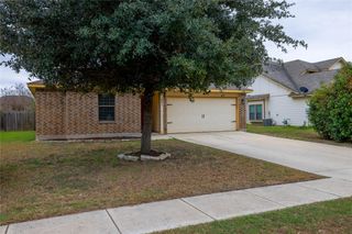 1541 Twin CV, Kyle, TX 78640