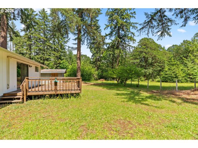 23560 SUTTLE Rd, Veneta, OR 97487