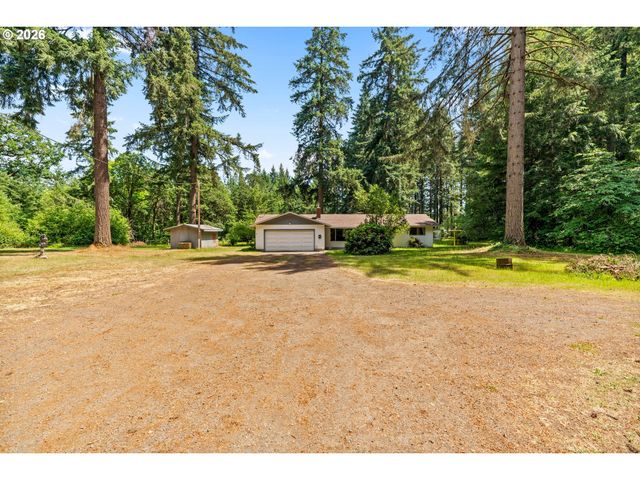 23560 SUTTLE Rd, Veneta, OR 97487
