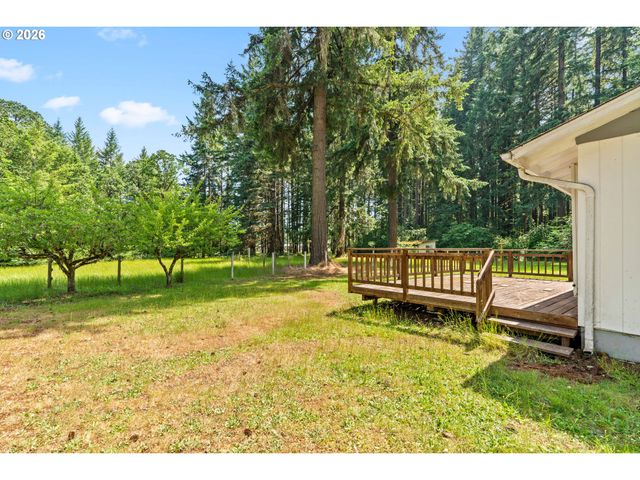 23560 SUTTLE Rd, Veneta, OR 97487