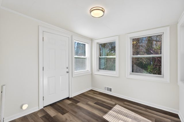 111 Oakleaf Drive, Spartanburg, SC 29301