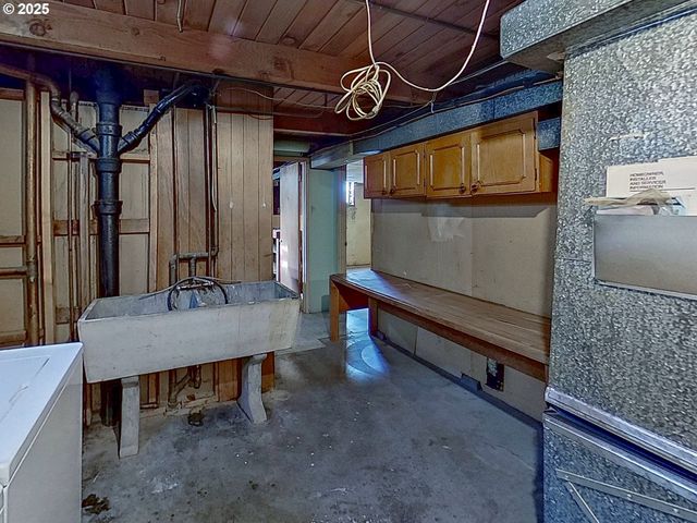 7750 N DECATUR St, Portland, OR 97203