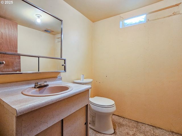 7750 N DECATUR St, Portland, OR 97203