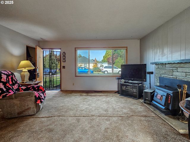 7750 N DECATUR St, Portland, OR 97203