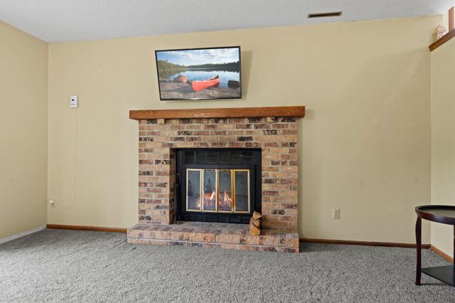 5189 Beachside Drive, Hopkins, MN 55343