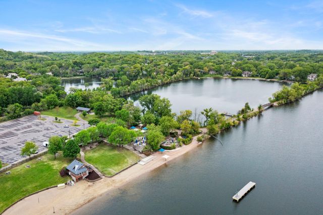 5189 Beachside Drive, Hopkins, MN 55343