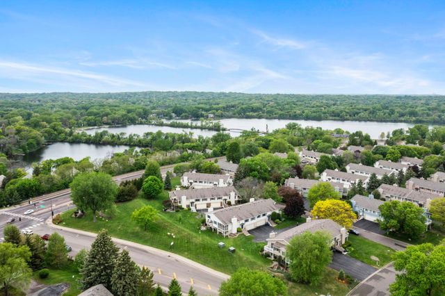 5189 Beachside Drive, Hopkins, MN 55343