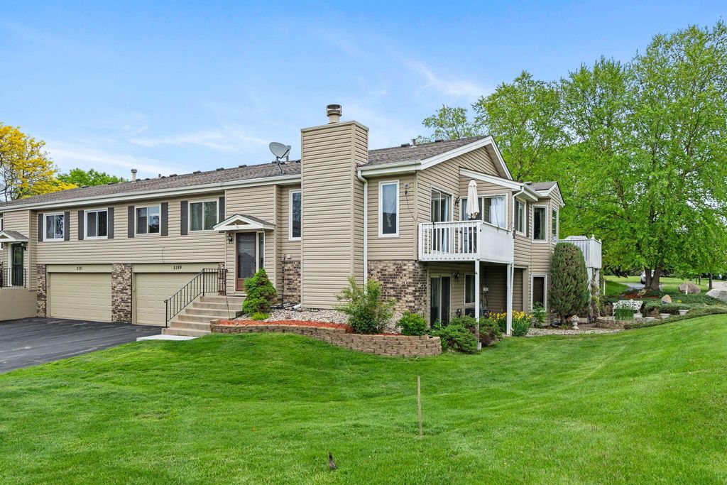 5189 Beachside Drive, Hopkins, MN 55343