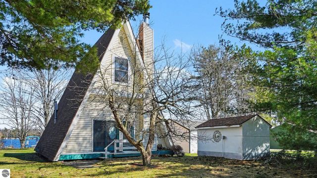 3775 W Cedar Lake Road, Greenbush, MI 48738