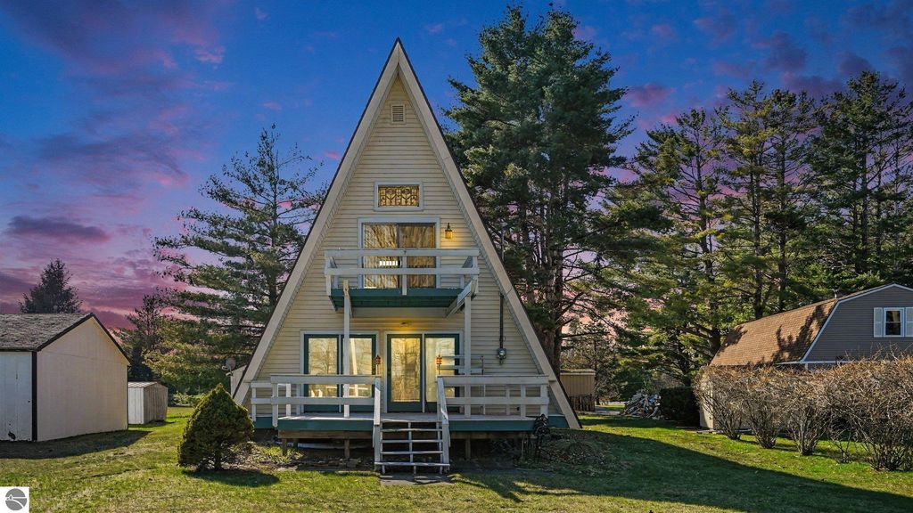 3775 W Cedar Lake Road, Greenbush, MI 48738