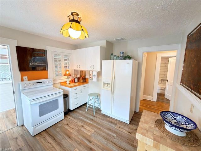 971 N Bridge Street, Elkin, NC 28621