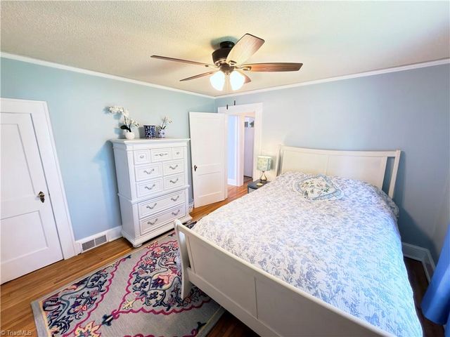 971 N Bridge Street, Elkin, NC 28621