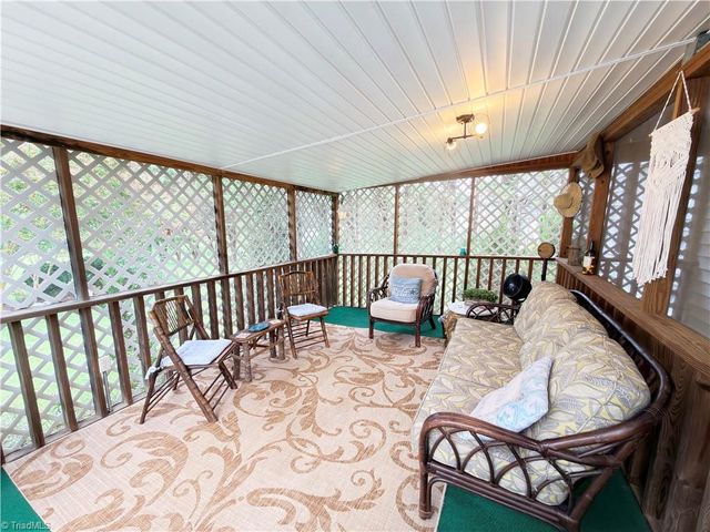 971 N Bridge Street, Elkin, NC 28621